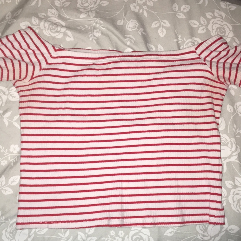 Size (M) H & M Crop Top short sleeve